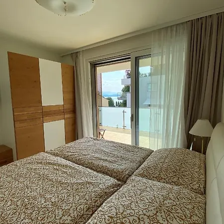 Apartamento & Familienwohnung Mit Hotelanbindung Pörtschach am Wörthersee