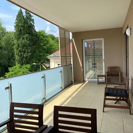 & Familienwohnung Mit Hotelanbindung Pörtschach am Wörthersee