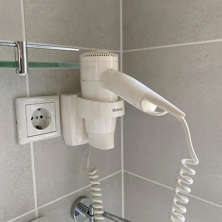 Apartamento & Familienwohnung Mit Hotelanbindung Pörtschach am Wörthersee